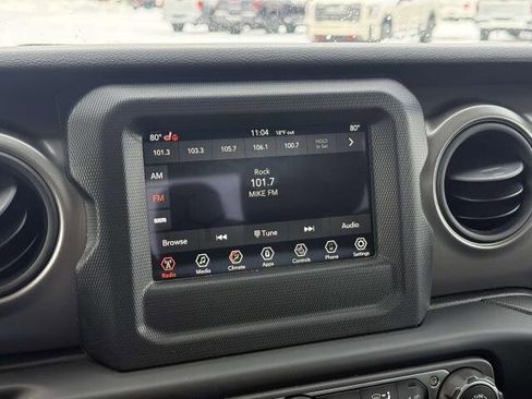 Used 2023 Jeep Gladiator Sport image 21