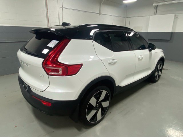 Used 2023 Volvo XC40 Recharge Ultimate w/ Protection Package Premier AWD/4WD image 3