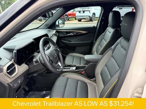 Used 2026 Chevrolet TrailBlazer ACTIV w/ Convenience Package FWD image 6