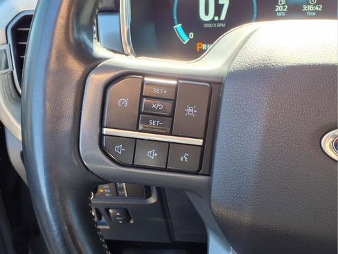 Used 2022 Ford F150 Lariat image 12