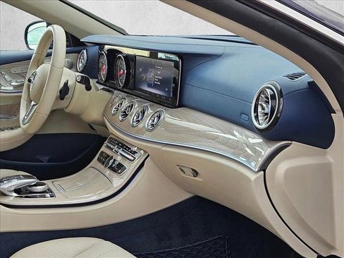 Used 2019 Mercedes-Benz E 450 Cabriolet image 18