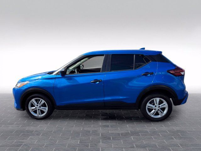 Used 2025 Nissan Kicks Play S FWD image 4