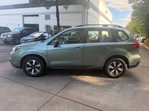 Used 2017 Subaru Forester 2.5i w/ Alloy Wheel Package AWD/4WD image 7