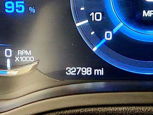 Used 2019 Cadillac Escalade Luxury AWD/4WD image 16