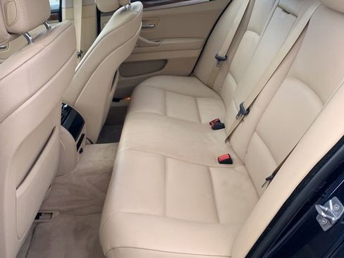 Used 2011 BMW 528i Sedan image 12