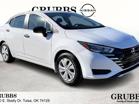 New 2025 Nissan Versa S w/ Trunk Package FWD image 1