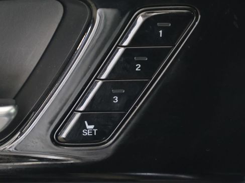 Used 2023 Acura MDX SH-AWD w/ Technology Package image 40