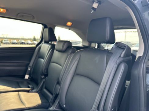 Used 2025 Honda Odyssey EX-L image 21