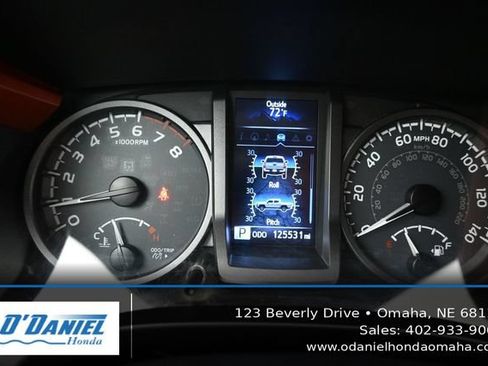 Used 2016 Toyota Tacoma TRD Off-Road AWD/4WD image 28