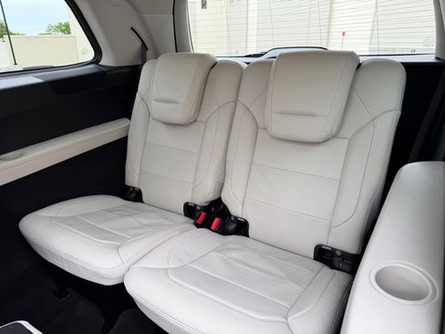 Used 2017 Mercedes-Benz GLS 450 4MATIC image 22