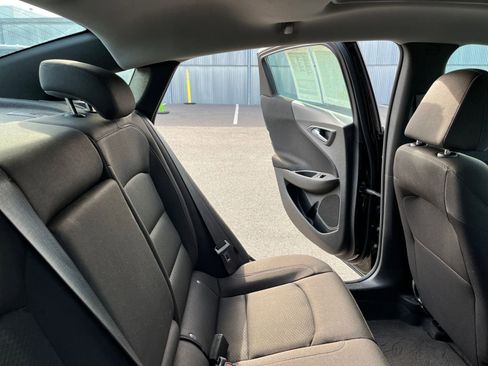 Used 2024 Chevrolet Malibu LT image 37