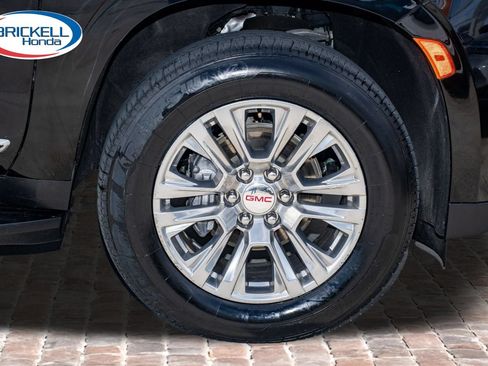 Used 2024 GMC Yukon XL Denali RWD image 43