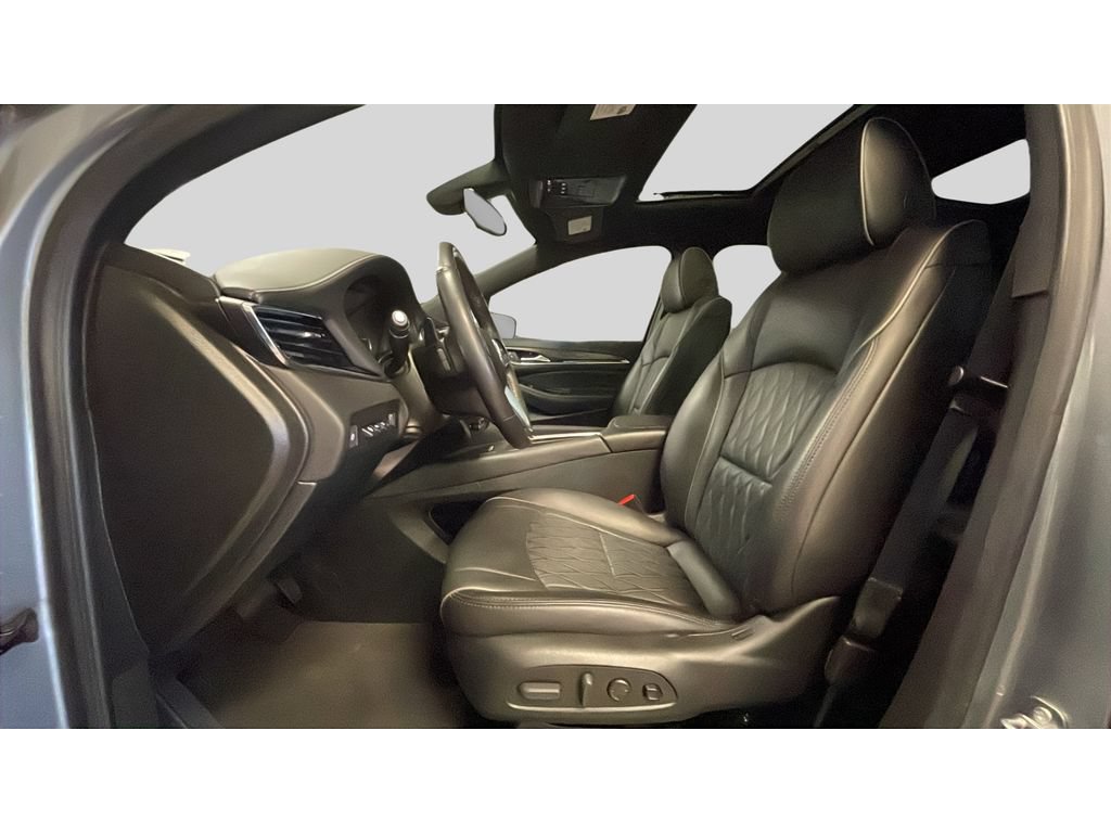 Used 2023 Buick Enclave Avenir w/ Avenir Technology Package AWD/4WD image 13