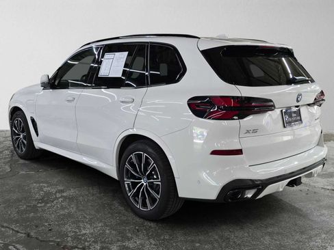 Used 2026 BMW X5 xDrive50e w/ M Sport Package AWD/4WD image 6