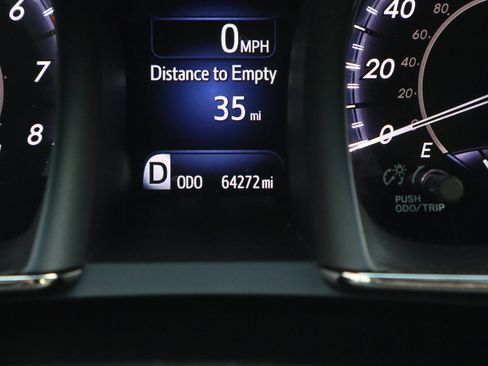 Used 2016 Toyota Avalon XLE Premium image 35