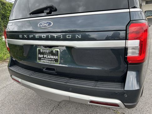 Used 2023 Ford Expedition XLT AWD/4WD image 4