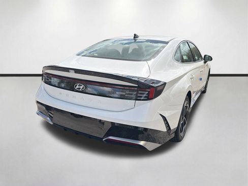 New 2026 Hyundai Sonata SEL image 3