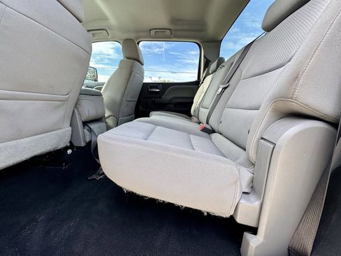 Used 2019 GMC Sierra 2500 4x4 Crew Cab w/ Sierra Convenience Package image 17