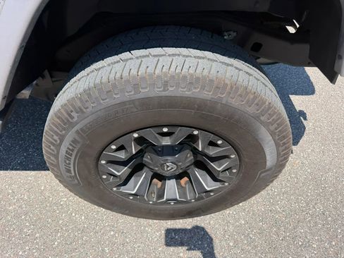 Used 2016 Jeep Wrangler Unlimited Sahara AWD/4WD image 9