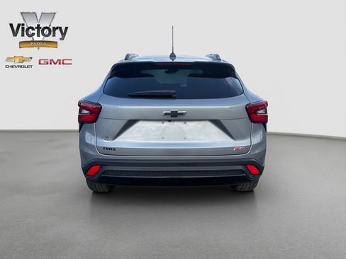 Used 2024 Chevrolet Trax RS w/ Sunroof Package FWD image 5