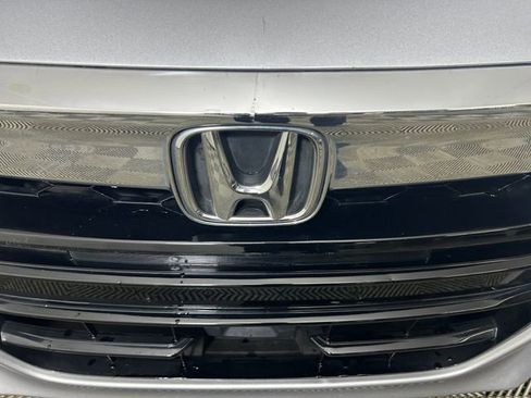 Used 2019 Honda Accord EX image 10