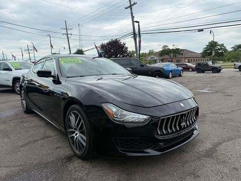 Used 2018 Maserati Ghibli S Q4 AWD/4WD image 3
