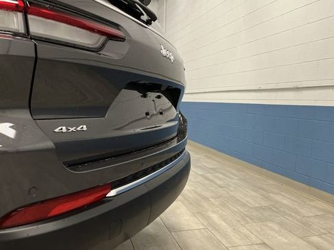 New 2025 Jeep Grand Cherokee L Limited image 36