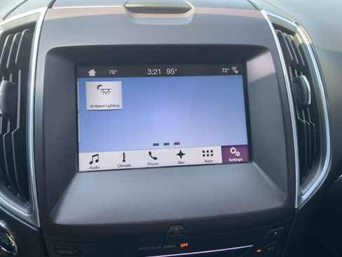 Used 2017 Ford Edge Titanium w/ Equipment Group 301A AWD/4WD image 45