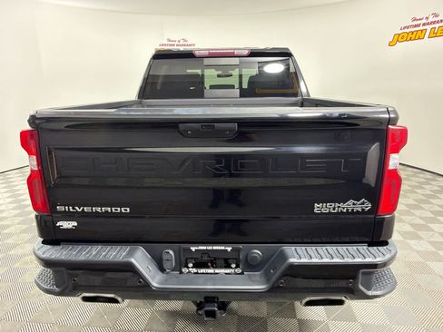 Used 2021 Chevrolet Silverado 1500 High Country AWD/4WD image 4