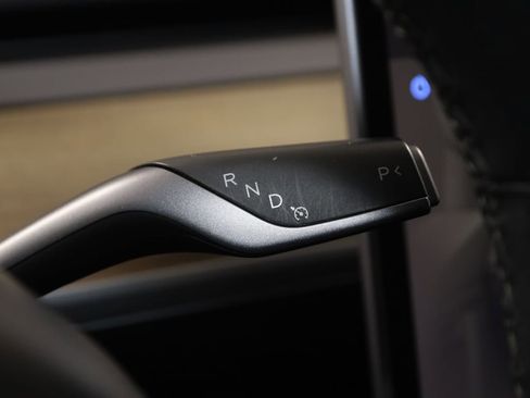 Used 2018 Tesla Model 3 Long Range image 7