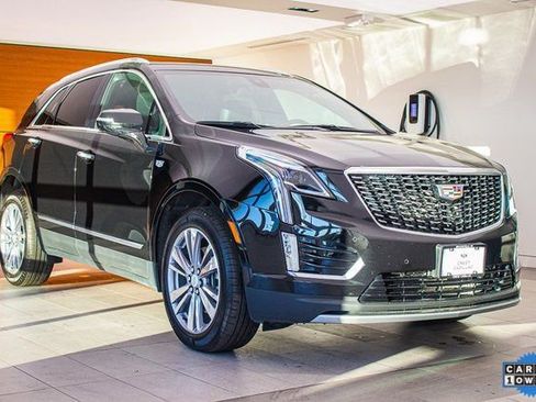 Certified 2025 Cadillac XT5 Premium Luxury image 5