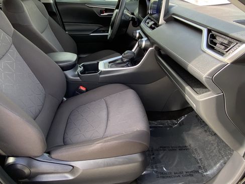 Certified 2025 Toyota RAV4 XLE image 10