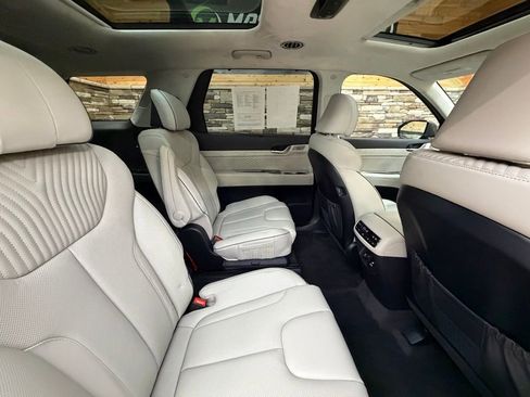 Used 2025 Hyundai Palisade Calligraphy image 31