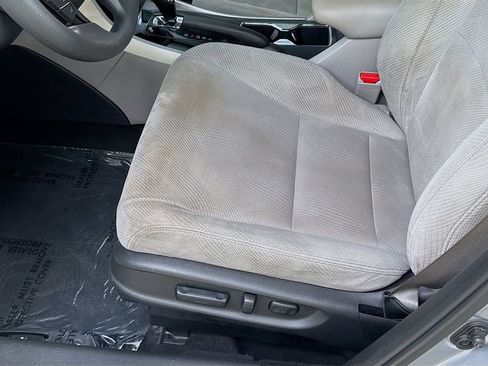 Used 2017 Honda Accord EX image 22
