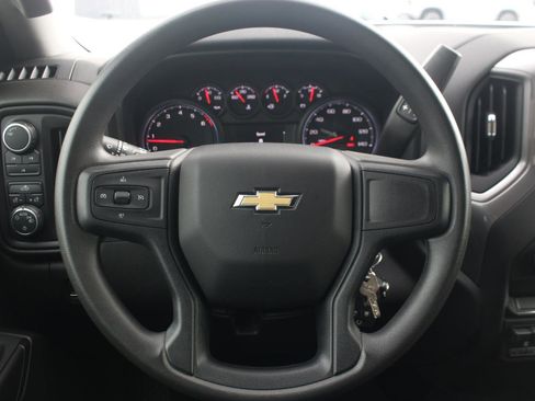 Used 2022 Chevrolet Silverado 2500 Custom w/ Custom Convenience Package image 20