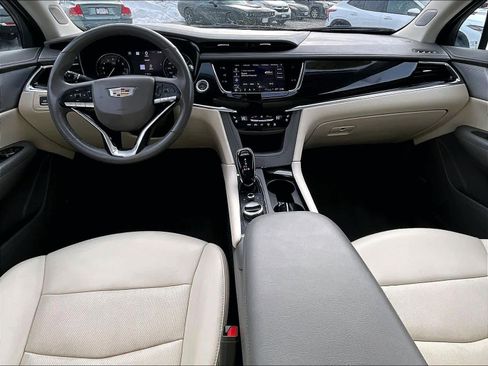Used 2023 Cadillac XT6 Premium Luxury w/ Technology Package image 21