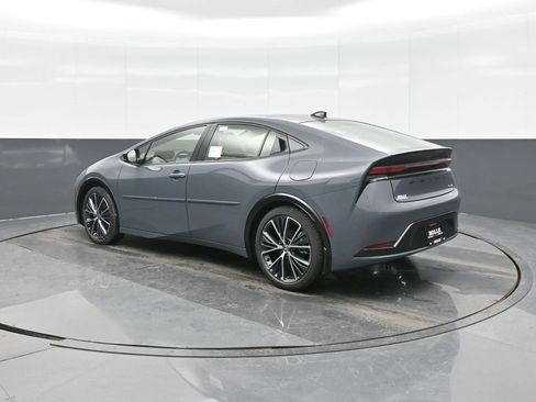 New 2026 Toyota Prius XLE image 5