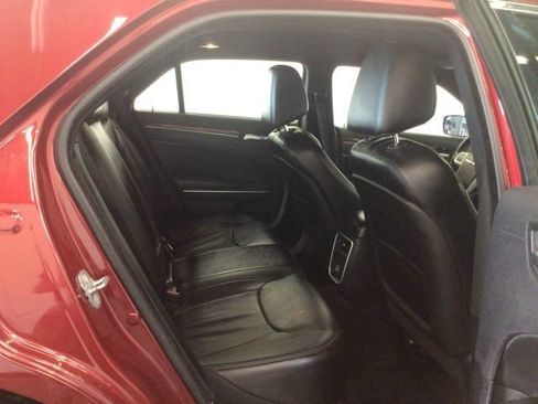 Used 2014 Chrysler 300 AWD w/ Driver Convenience Group image 8