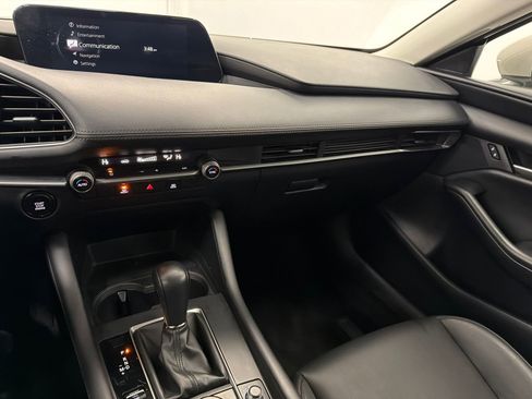 Used 2023 MAZDA MAZDA3 s image 21