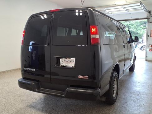 Used 2017 GMC Savana 3500 LS RWD image 4