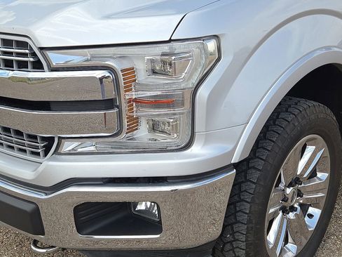 Used 2018 Ford F150 Lariat w/ Equipment Group 502A Luxury image 10