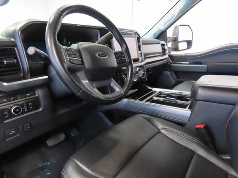 Used 2024 Ford F250 Lariat AWD/4WD image 10