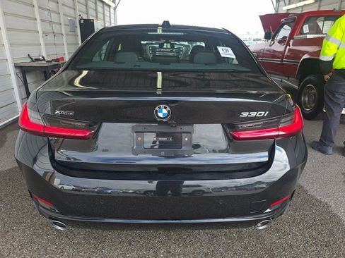 Used 2025 BMW 330i xDrive Sedan w/ Convenience Package image 3