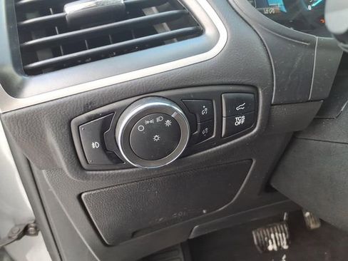 Used 2024 Ford Edge SEL w/ Convenience Package image 17