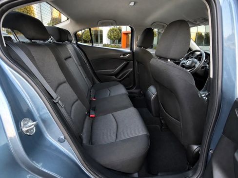 Used 2016 MAZDA MAZDA3 i Sport w/ Preferred Equipment Package FWD image 10