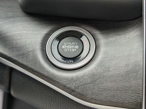 New 2024 Jeep Grand Cherokee Limited 4xe image 23