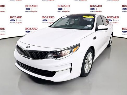 Used 2018 Kia Optima EX w/ Premium Package image 4