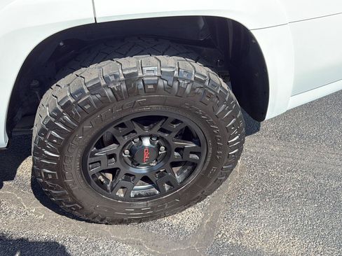 Used 2024 Toyota 4Runner TRD Off-Road Premium w/ Off Road Premium Plus Package AWD/4WD image 35