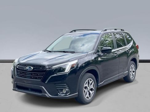 Used 2023 Subaru Forester Premium AWD/4WD image 1