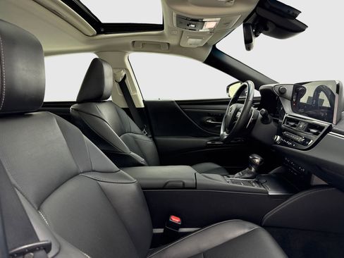 Used 2022 Lexus ES 300h w/ Premium Package FWD image 41